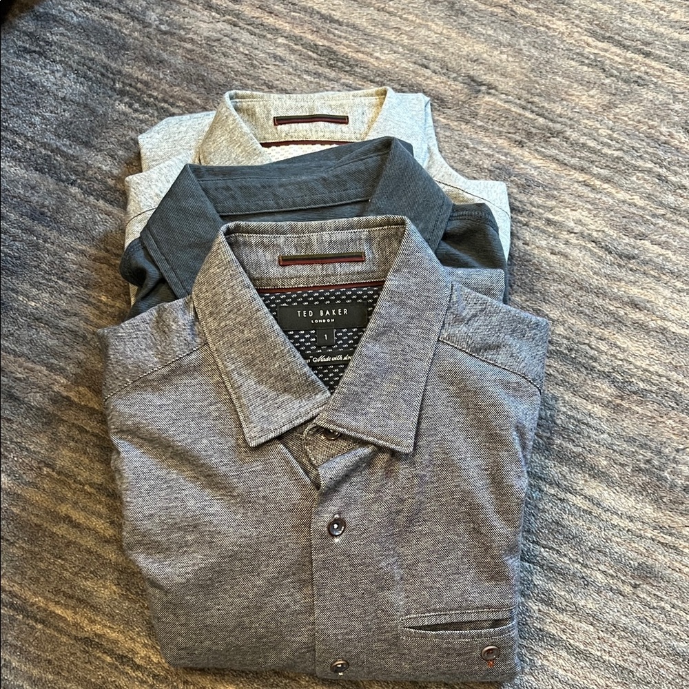 Mixed Brand Men's Casual Button Down Shirts Size Small. Easy and Comfortable